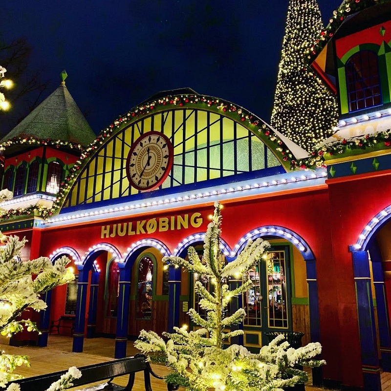 Things To Do In Copenhagen In Winter Tivoli Gardens Christmas Market