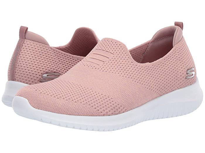 Lam Mægtig Bestået Best Travel Shoes for Women: Stylish, Lightweight, and Perfect for Walking  and Standing all day | The Roving Fox