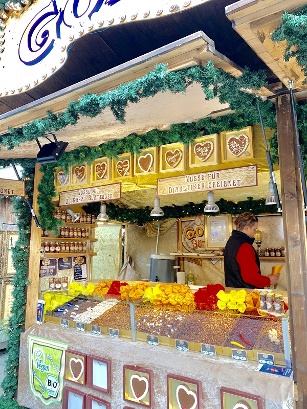 Roasted nuts Munich